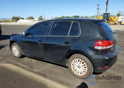 2010 Volkswagen Golf z USA, uszkodzony, nr VIN WVWDB9AJ3AW394213